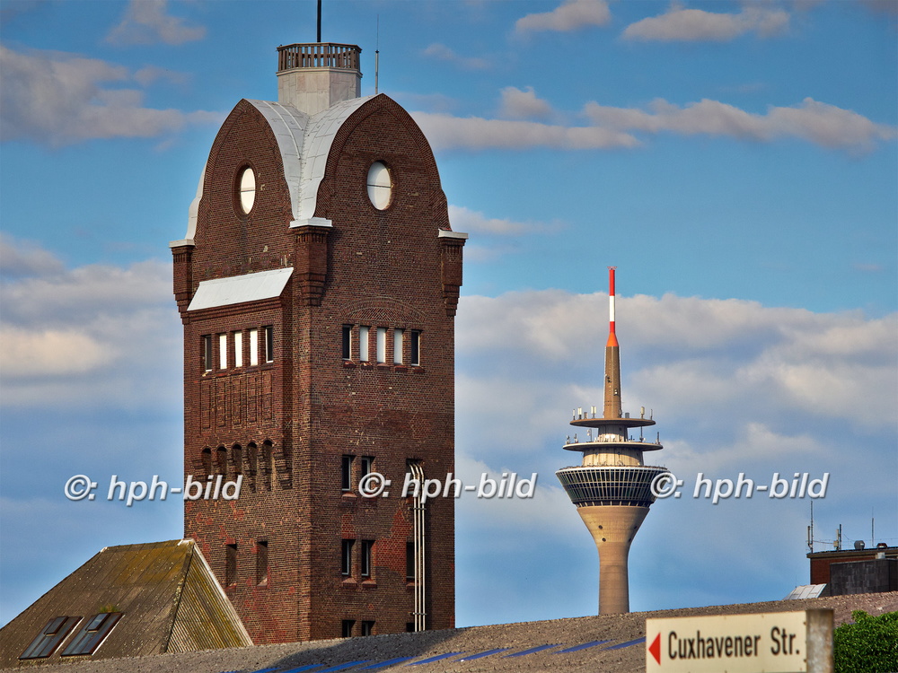 Hafenarchitektur und Rheinturm 140524-05.jpg